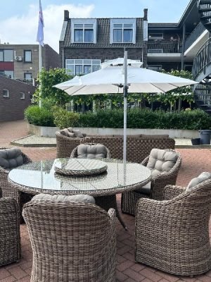 Tuinmeubelen bezorgd bij Bommelhof in Moergestel