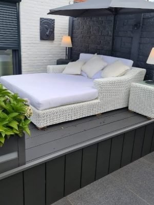 Ligbed St. Tropez bezorgd in Maastricht