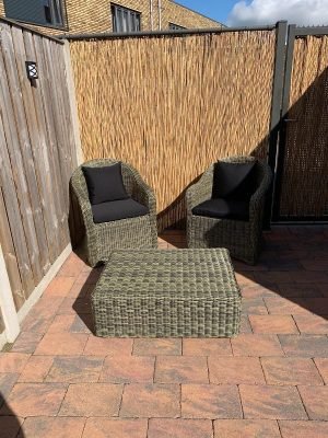 Tuinmeubelen bezorgd in Tilburg