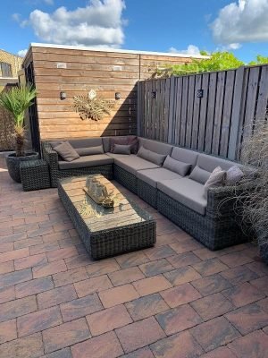 Tuinmeubelen bezorgd in Tilburg