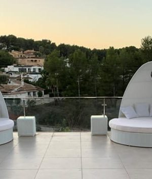 Ligbedden Siena bezorgd in Javea Spanje