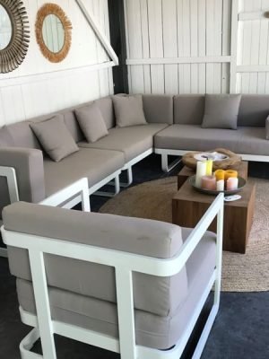 Loungeset Cannes bezorgd in Oisterwijk