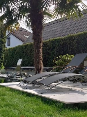 Ligbed met wieltjes en hydraulisch verstelbaar 1 +1 samen 1399 euro