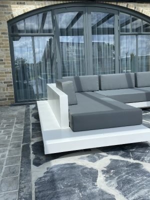 Buitenmeubelen bezorgd in s-Gravenzande