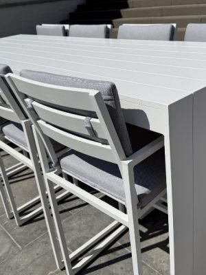 Barset Ibiza bezorgd in Lummen België